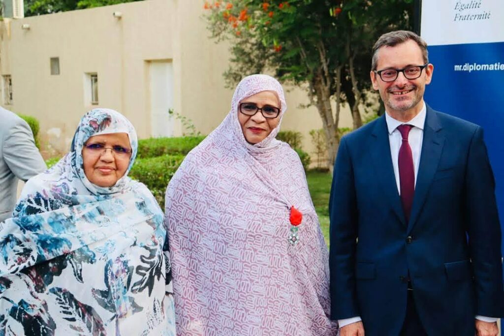 Zeinabou Taleb Moussa faite Chevalier de la Légion d’honneur : la France distingue une vie consacrée aux droits des femmes et des enfants